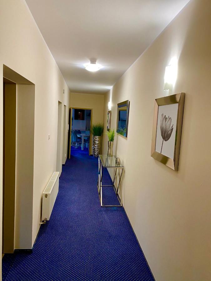 Las Slupski Premium: Spacious Two-Bedroom Apartment with Smart Entertainment Exterior photo