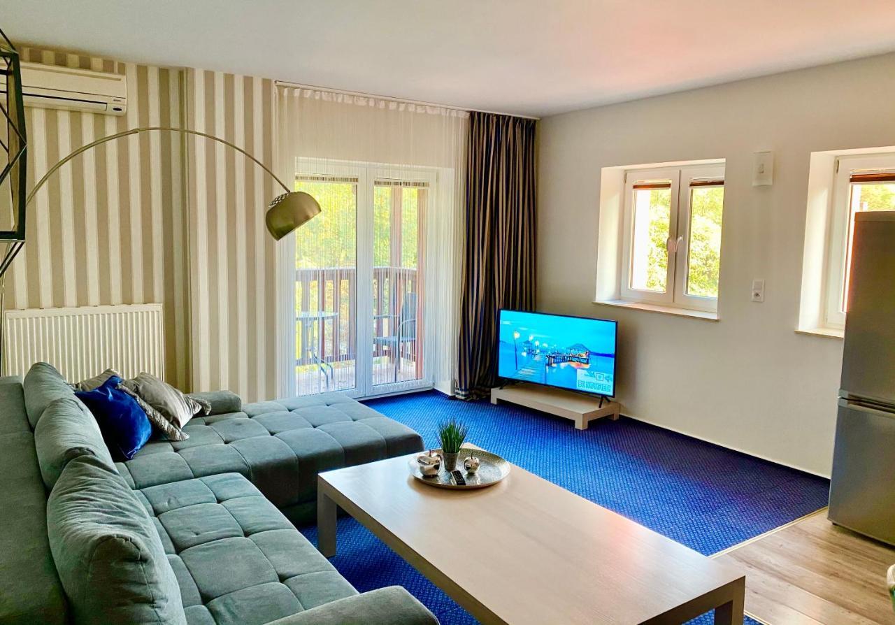 Las Slupski Premium: Spacious Two-Bedroom Apartment with Smart Entertainment Exterior photo